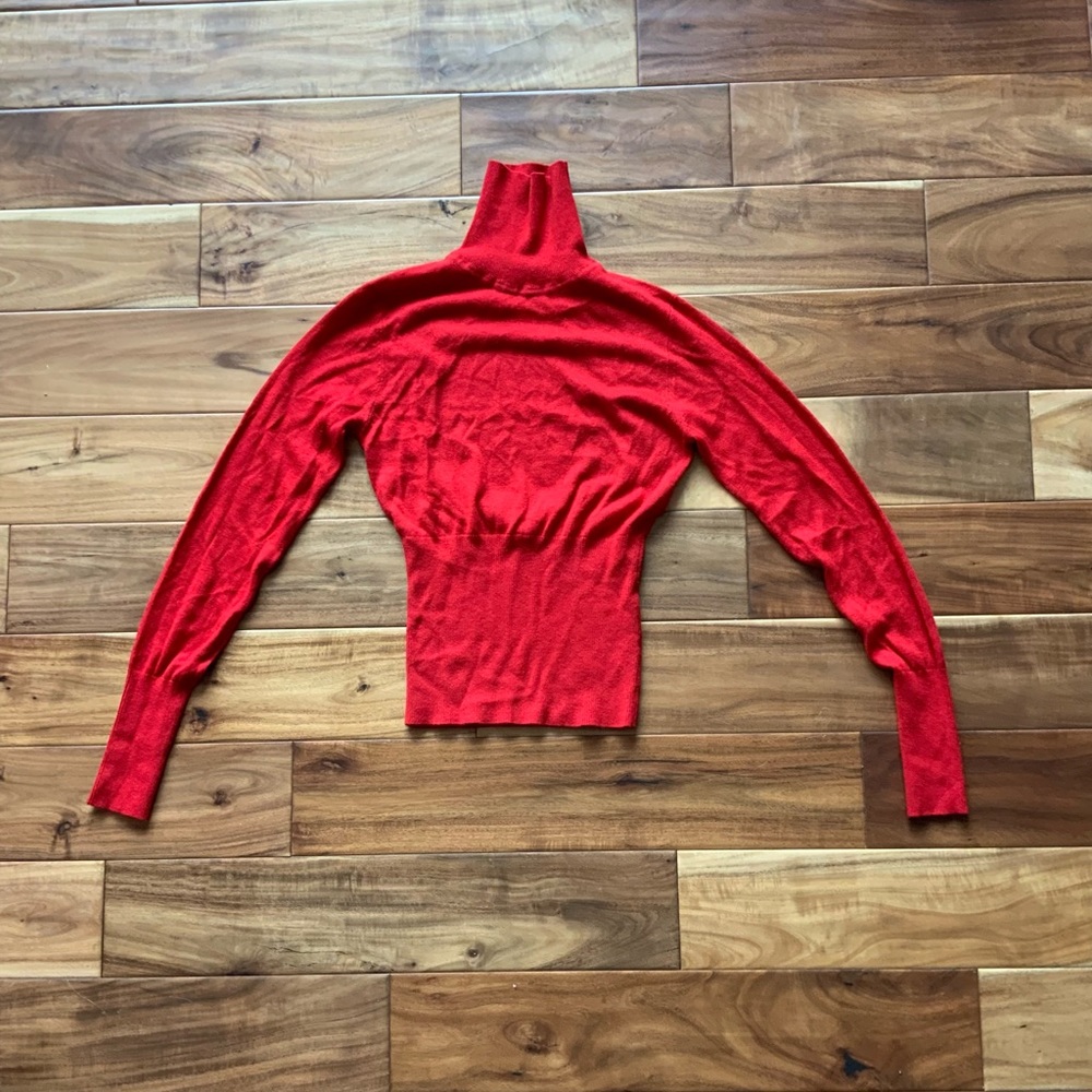 Red backless sweater